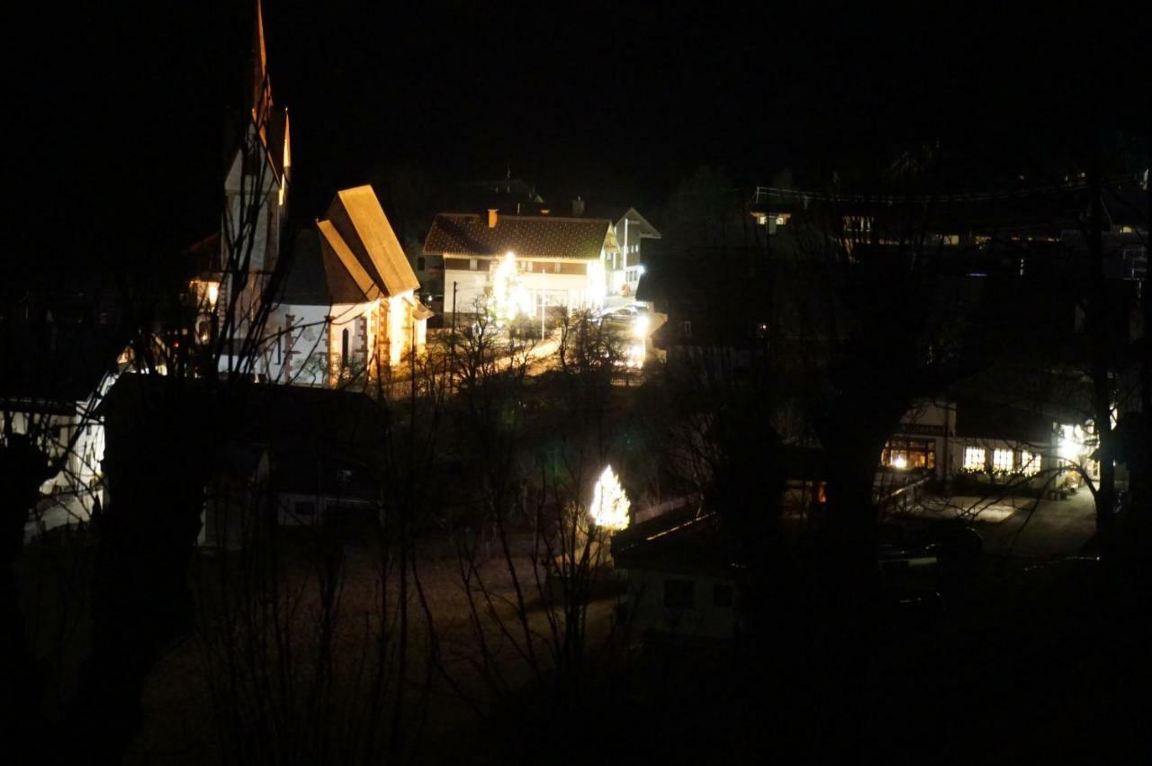 Apartamento Musikhof Lexer Liesing Exterior foto